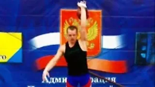 Mikhail Kvashnin - 32 kg kettlebell snatch 200 reps / Михаил Квашнин - рывок гири 32 кг 200 раз