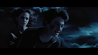 Hermione And Harry Flying With Buckbeak - Harry Potter And The Prisoner Of Azkaban