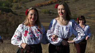 Ansamblul folcloric „Cimbrișor” din satul Suruceni raionul Ialoveni ”Satul meu e ca o floare”