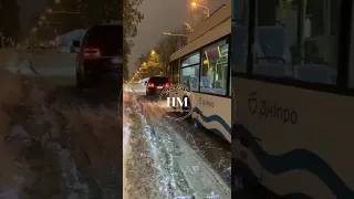 Сильный снегопад в Днепре