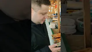 Исследуем рыбку на рынке Листвянки. Берег Байкала