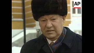 RUSSIA: MOSCOW: PRESIDENT BORIS YELTSIN RETURNS TO KREMLIN