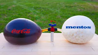Experiment: the Balloon of Coca Cola VS the Balloon of Mentos