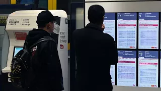 France: Rail workers begin months of rolling strikes