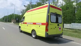 Рашид Темрезов передал медикам ключи от новых машин скорой помощи