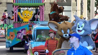 Warner Bros. Movie World Parade - June 2021