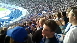 Hertha vs KSC - Fans am Feiern