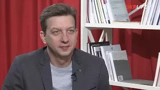 Порошенко будує в Україні путінську модель правління, - Олесь Доній