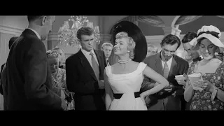 EXPRESSO BONGO (1959) Clip -  Yolande Donlan