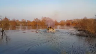 На месте крушения самолета Як-130 в Грибановском районе ведут поисковые работы