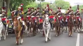 14 juillet 2014   Paris Garde républicaine à cheval Bd Henri IV retour du défilé