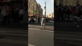 Невский проспект. Алые паруса в городе .г.Санкт Петербург.