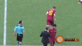 Roma Genoa 3-2 LIVE | Entra in campo di Francesco TOTTI