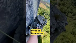 Arrampicata alla Pietra di Bismantova #climbing #shorts #italy