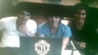 Jonas Brothers- LIVE Webcast (05-08-09)