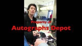 Willem Dafoe signing autographs in Salt Lake City