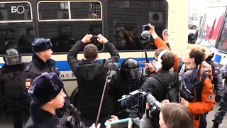 В Москве у здания ФСБ задержали участников пикетов «против политических репрессий»