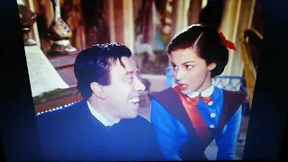 Anna Maria Pierangeli e Fernandel cantano in "MAM'ZELLE NITOUCHE", film del 1954