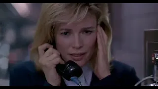 Крутой фильм про ограбления в 90г США "Настоящая Макой", красотка Ким Бесинджер в главной роли.