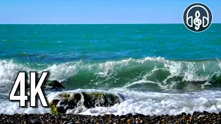 The sound of the waves of the sea for sleep, meditation, work, study and background.