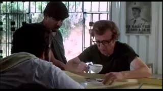 Woody Allen - "Bananas" - Semplice ordinazione al Bar