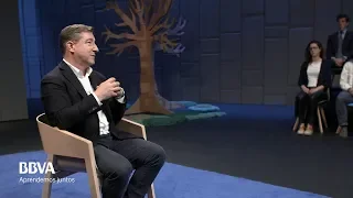 Versión completa. "Seguir aprendiendo mantiene viva la pasión para ser creativos". Joan Roca, chef