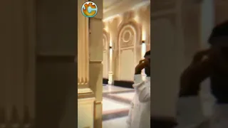 😱TURISTAS hacen BROMA PESADA a personas en QATAR, REACCIONAN MUY MAL 😱