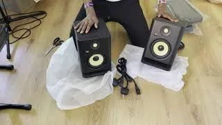 KRK ROKIT RP5 G4 Studio Monitors Unboxing