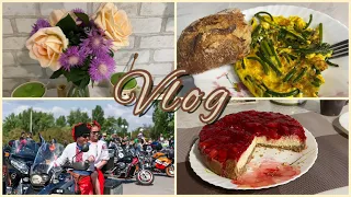 ЧІЗКЕЙК З ПОЛУНИЦЕЮ🍓🍰МОТОФЕСТИВАЛЬ🏍️БУКЕТ ДЛЯ СЕБЕ🌺ТРЕБА ПІДНІМАТИ ВІКНО🥴🤔ЧАСНИКОВІ  СТРІЛКИ😋