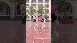 Nhảy shuffle dance trên nền nhạc nga cực hay . Bảo Ngọc shuffle dance .