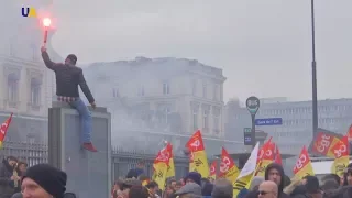 Массовые забастовки во Франции