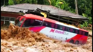 CRAZY FASTEST DRIVERS LOGGING TRUCK CARS & BUS & HEAVY MACHINES FAILS IN OFF ROAD & CROSS RIVER
