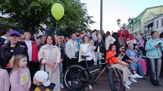 09.05.2024 Brest Belarus...  Уличные музыканты/Street musicians... Walks with Victoria