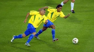 25 Magical Skills By Ronaldinho That Shocked The World