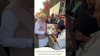 PM Modi's gesture enthralls Jamnagar artist!