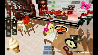 Robloxing alone probably a voice reveal (read desc)