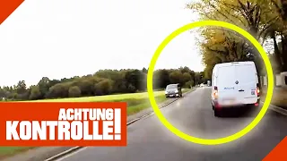 Respektloses Verhalten: Autofahrer lassen Polizeiwagen kaum durch | Achtung Kontrolle | Kabel Eins