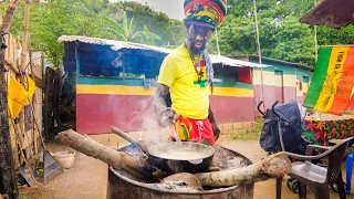 The Boss of RASTA JAMAICAN FOOD!! 🇯🇲 Legendary Ras Mokko at @RasKitchen - Jamaica!