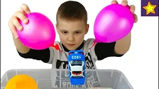 Машинки в Воде Игорюша Поднимает машинки с помощью шариков Cars Toys in water