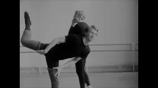 Erik Bruhn and Rudolf Nureyev in class 1962