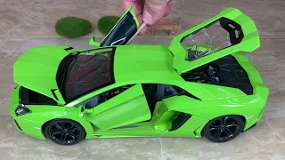 Unboxing and Review: Maisto 1/18 Scale Lamborghini Aventador Coupe Die-Cast - Detail and Precision!