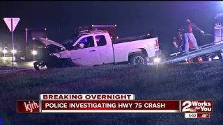 Tulsa Police investigate head-on car crash on Highway 75