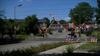 Spoorwegovergang Sittard // Dutch railroad crossing