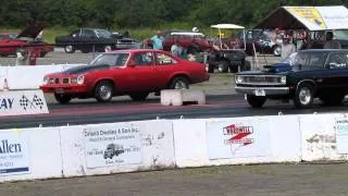 Pontiac Ventura VS Plymouth Duster Drag Race