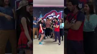 DESAFIO DE DANÇA NA ROXTEEN! #shorts