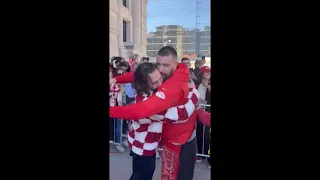 Travis Kelce Got So Drunk At The Chiefs Super Bowl Parade