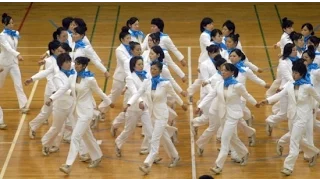 Insane Synchronization – Japan’s Unique Precision Walking Routines