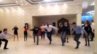 Танцы на молдавской свадьбе! КРУТО