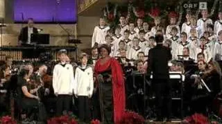 Vienna Boys Choir: Mary's boy child