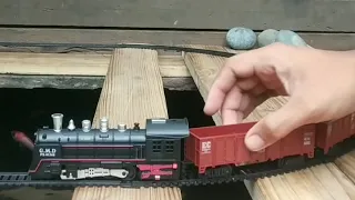 UNBOXING DAN MERAKIT LOKOMOTIF KERETA API RAILKING YANG ADA SUARANYA❓❗